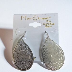MainStreet Silver Teardrop Earrings for Sensitive Ears